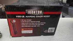 lot 366 image: NEW Ironton 1,100 LB Chain Hoist