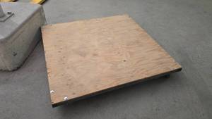 lot 385 image: Large Wooden & Custom Welded 4 x 4 Rolling Dolly