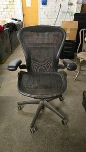 lot 464 image: Herman Miller Aeron Office Chair