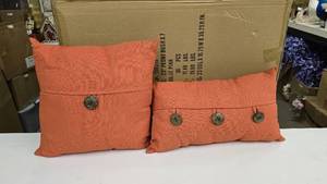 lot 483 image: Lot of 2 Matching Orange Throw Pillows w Oversize Decorative Buttons