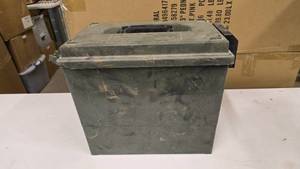 lot 500 image: MTM Case-Gard Sportsmans Dry Box