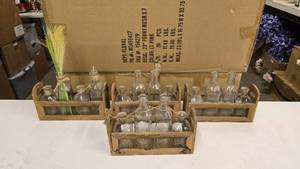 lot 525 image: Lot of 4 Decorative Wood & Wire Mesh Bottle Caddies w Glass Bottles