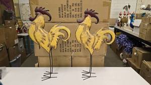 lot 527 image: Pair of Matching Metal Yard Art Roosters