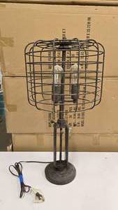 lot 553 image: Industrial Style Metal Wire Cage Desk Lamp