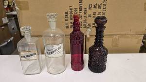 lot 559 image: Lot of 4 Glass Bottles & Decanters