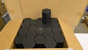 lot 586 image: Large Lot of Small Product Display Stands