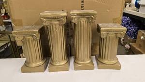 lot 619 image: Lot of 4 Matching Gold Plaster Dcor Pedestals