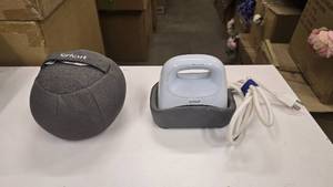 lot 757 image: Cricut Hat Press w Pressing Form.  TESTED