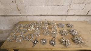 lot 835 image: Large Lot of Silver Themed Christmas Tree Ornaments