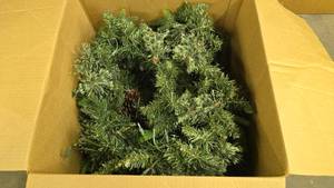 lot 891 image: Large Box Full of Lighted Christmas Garland