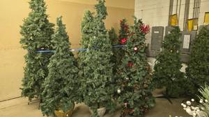lot 917 image: Lot of 3 Misc Christmas Trees