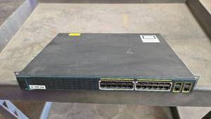 lot 962 image: Cisco Catalyst 2960 Series SI PoE-24 Switch