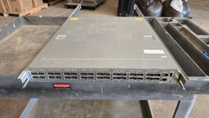 lot 966 image: Celestica D4040 32 Port Ethernet Switch