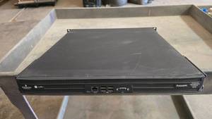 lot 975 image: Emerson Avocent Universal Management Gateway 4000