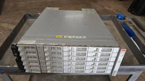 lot 976 image: Sun Oracle DE2-24C 96TB Disk Storage Shelf.  LOOK THIS BAD BOY UP
