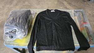 lot 996 image: Lot of 8 Nearkin Mens Large Button Down Sweaters