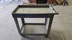 lot 1008 image: Rubbermaid Rolling Cart