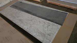 lot 1035 image: 4 Sheets of Marble Finish Laminate