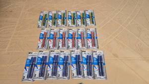 lot 1056 image: Lot of Glitter Markers
