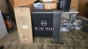 lot 1058 image: Lot of 2 Metal Trade Show Bar Style Shelves