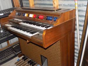 lot 181 image: Kimball organ