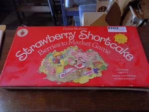 lot 185 image: strawberry shortcake game