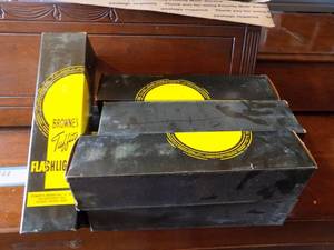 lot 189 image: Brownes tuffite flashlight qty 7