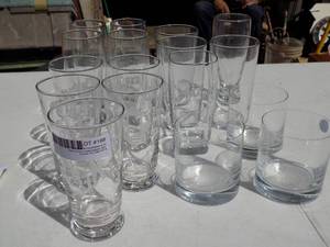 lot 168 image: various drinking glasses