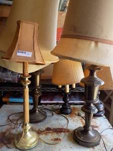 lot 203 image: various lamps