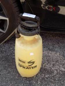 lot 206 image: sprayer
