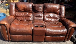lot 30 image: leather couch