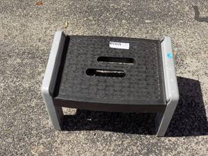 lot 242 image: STEP STOOL