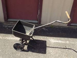 lot 244 image: SEED SPREADER
