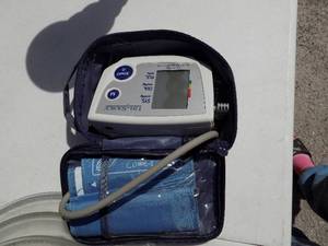 lot 258 image: LIFE SOURCE DIGITAL BLOOD PRESSURE MONITOR