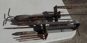 lot 267 image: MOLE TRAPS