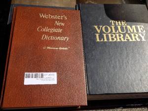 lot 313 image: BOOKS