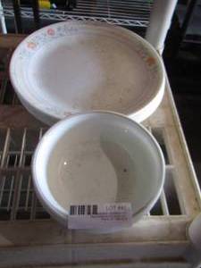lot 41 image: Correlle bowls and plates
