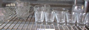 lot 46 image: mini glasses, sugarcreamer set and more