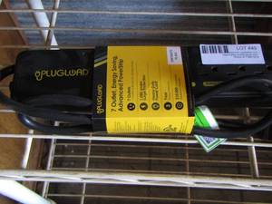 lot 49 image: 7 outlet power strip new