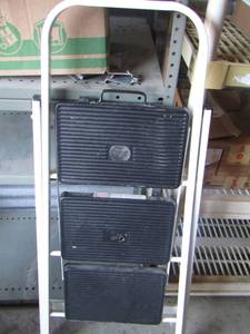 lot 51 image: 3 step step ladder