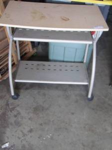 lot 73 image: small rolling desk