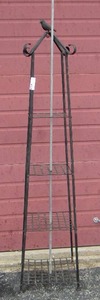 lot 95 image: metal arbor w shelves - 5 ft