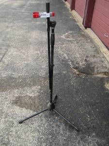 lot 102 image: microphone stand