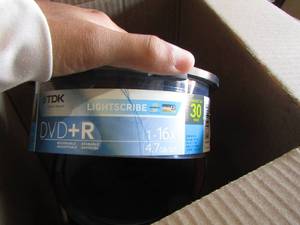 lot 118 image: pack of new Cds
