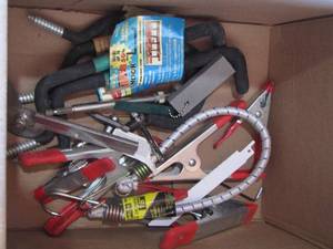 lot 121 image: bungee cord, clips, screw c hooks