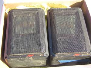 lot 122 image: Garrard av speakers