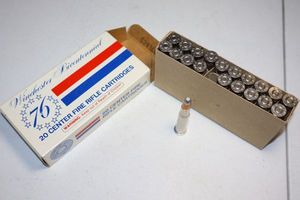 lot 3 image: Winchester Bicentennial 76   20 center fire rifle cartridges