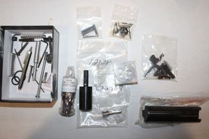 lot 288 image: Misc. gun parts