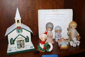 lot 26 image: Christmas figurines and church