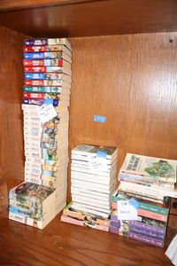lot 79 image: Western novels, Grave Livingston Hill books, Dana Fuller Ross books as shown